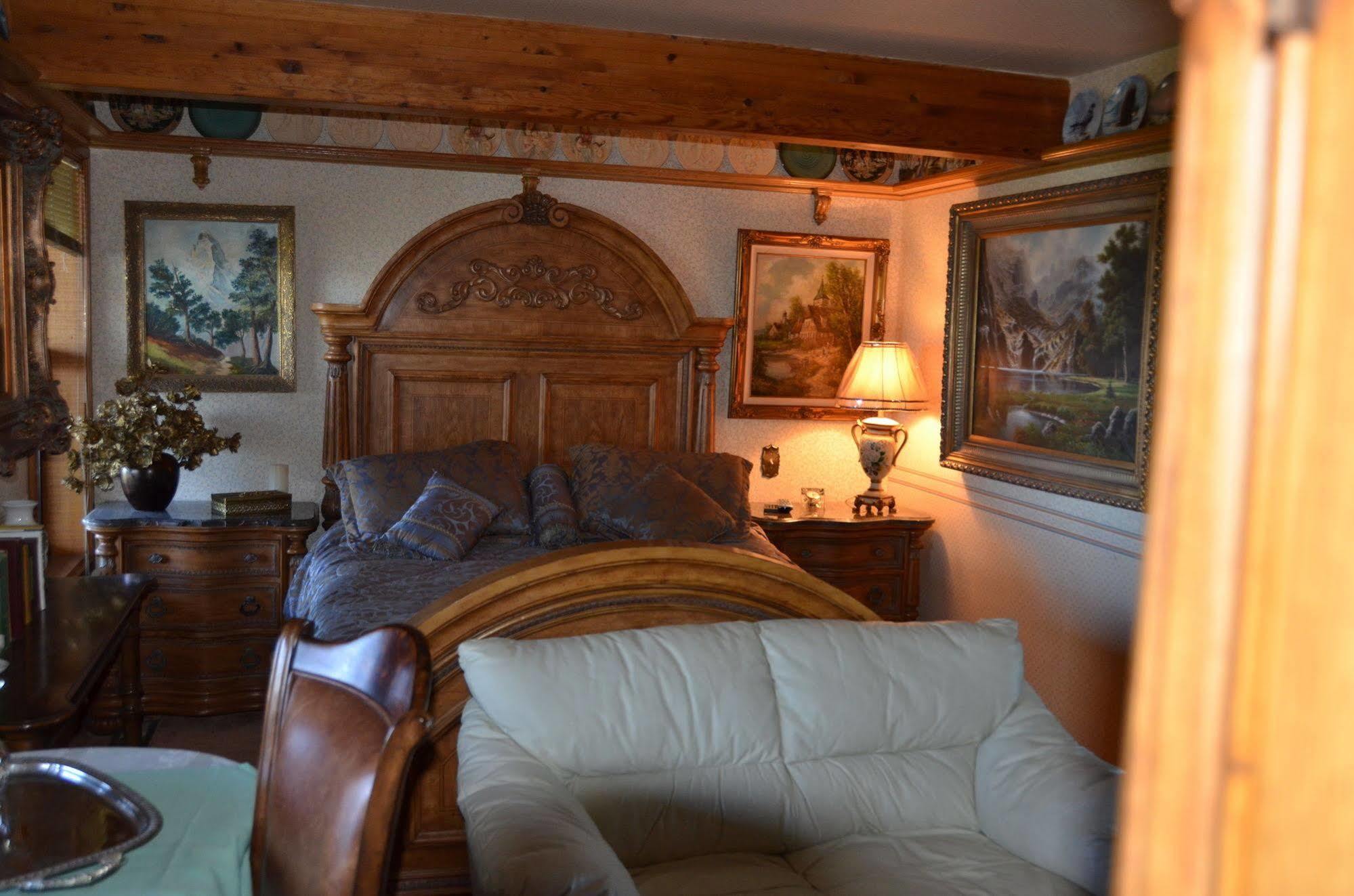 Where Eagles Fly Bed & Breakfast Elk Point 外观 照片